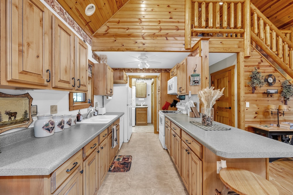 Woodlands Cabin Retreat In Oxford 2 Bedroom Cabin