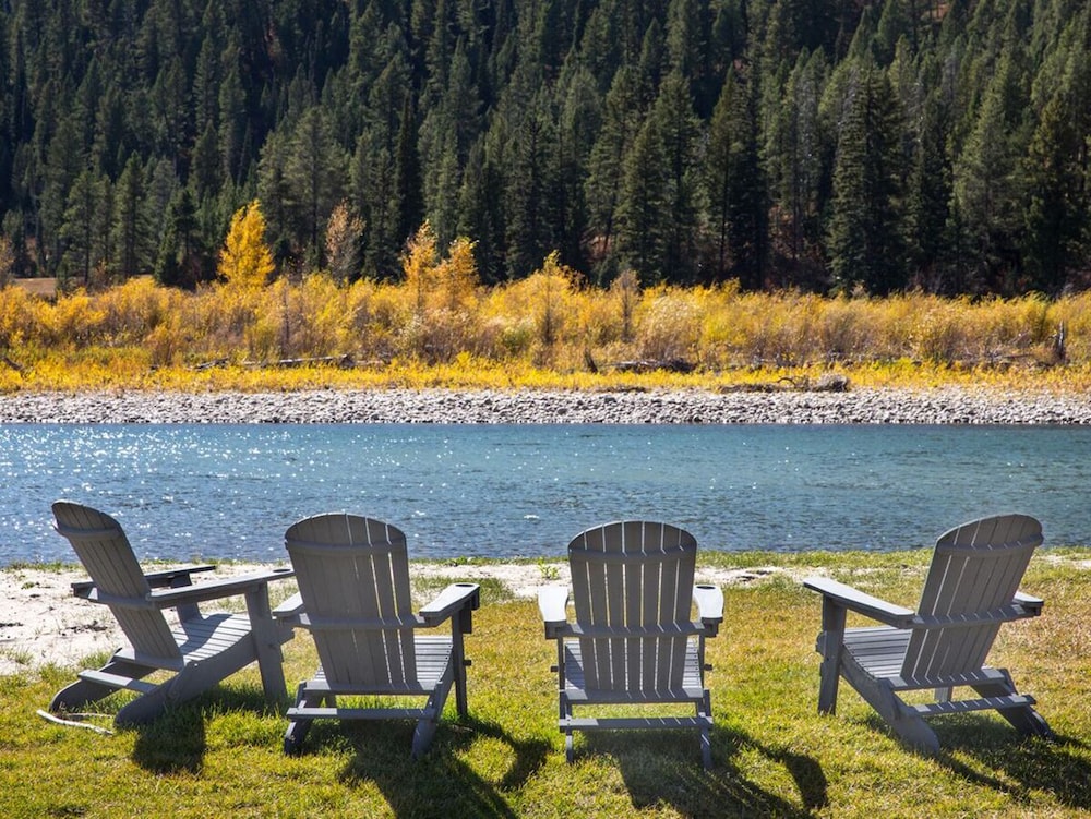 The Cabins At Snake River Sporting Club