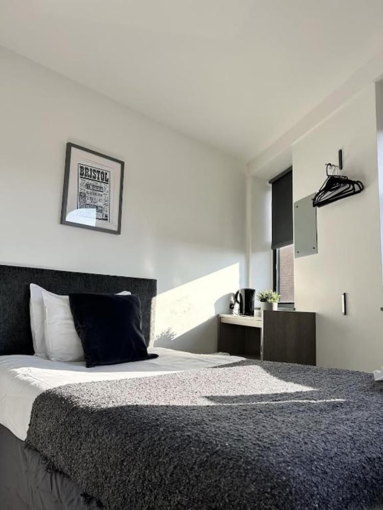 Rooms Kingswood view 5