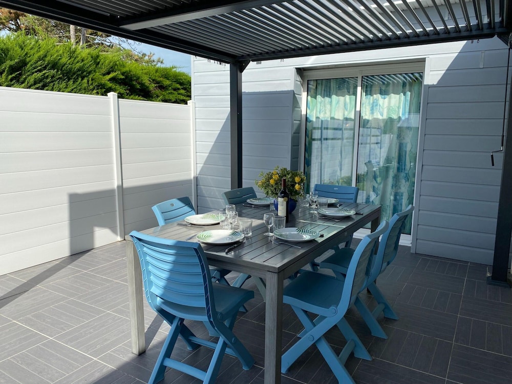 Holiday Home in Normandy Near Sandy Beach