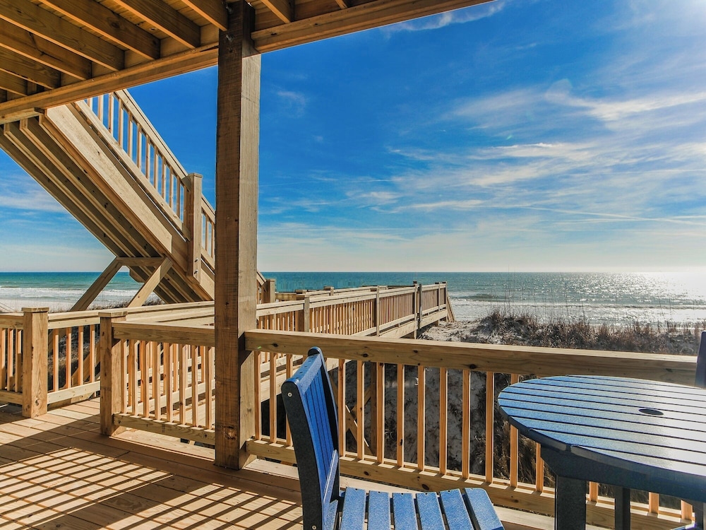 Sunshine Daydreams by Topsail Realty