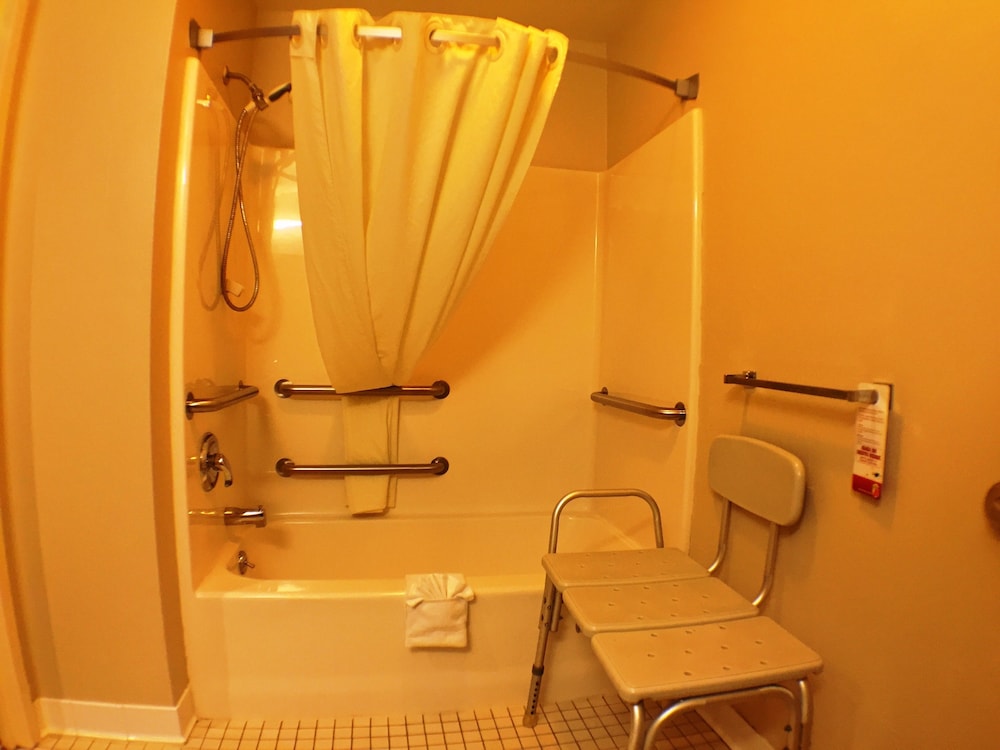 Super 8 by Wyndham Canandaigua, Billede 45