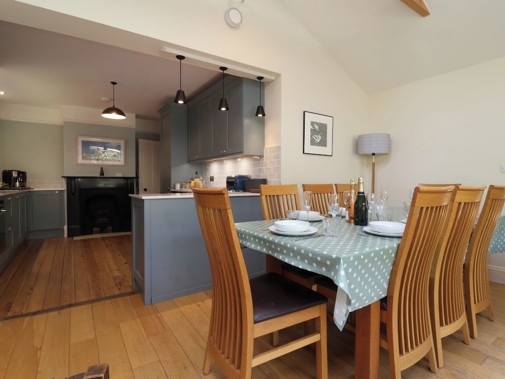 Samphire House