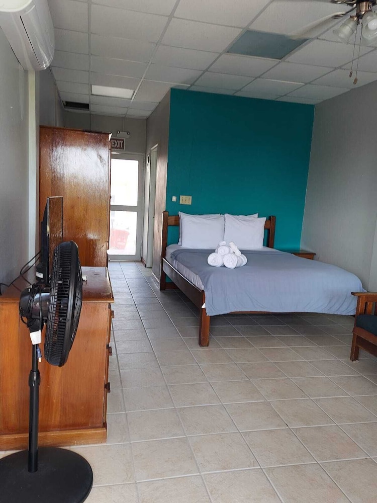 Caye Caulker Condos By Barefoot
