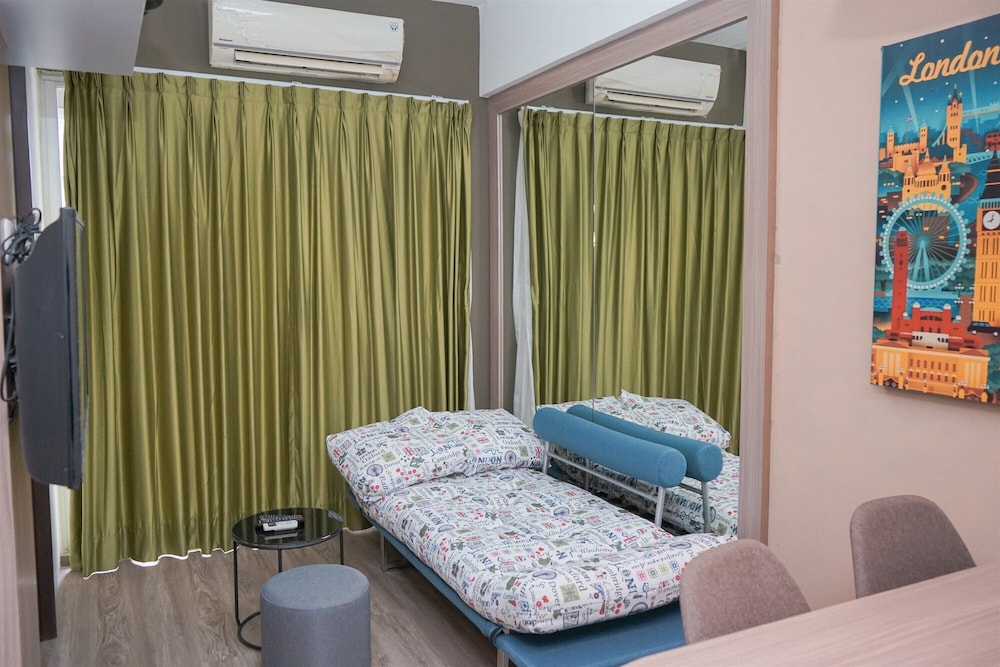 Good Place and Homey 2BR at Apartment Serpong Greenview