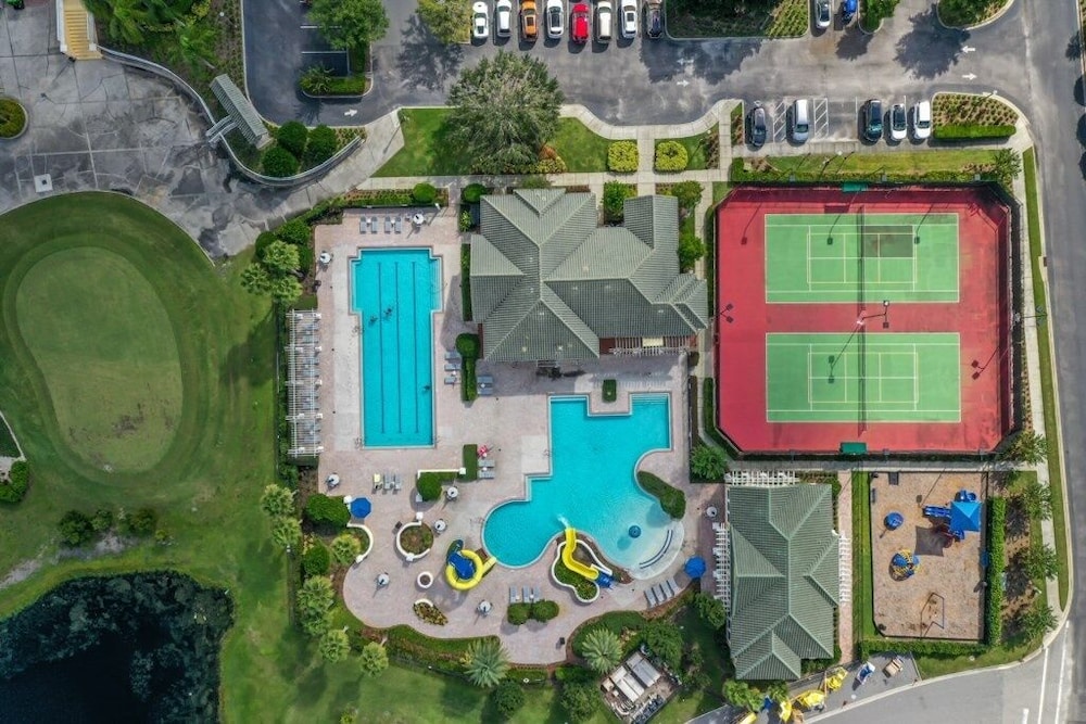 Luxury Villa W/ Private Pool, Golf Resort Amenities & Near Disney 5 Bedroom Villa