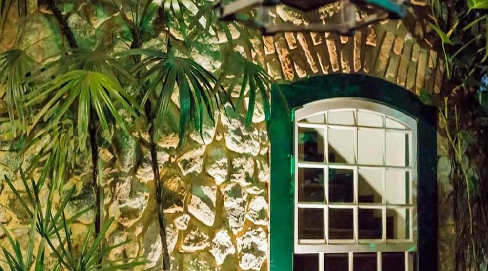 Pousada Divina Casa Suites and Beds