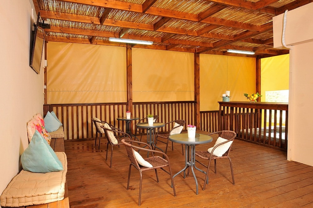 Mul Kineret Suites