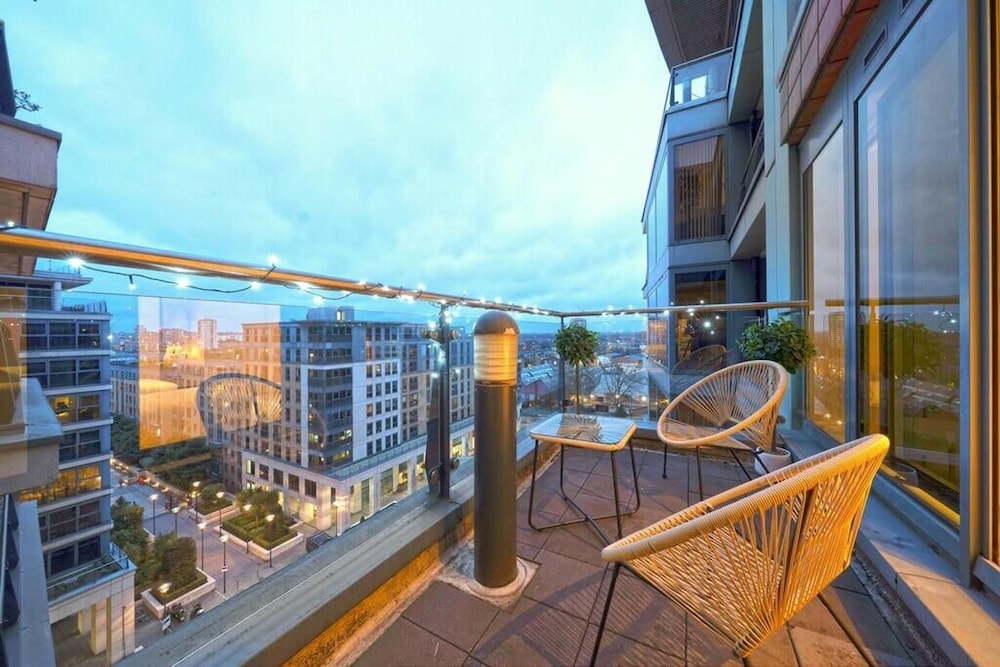 Riverside Retreat in Central London