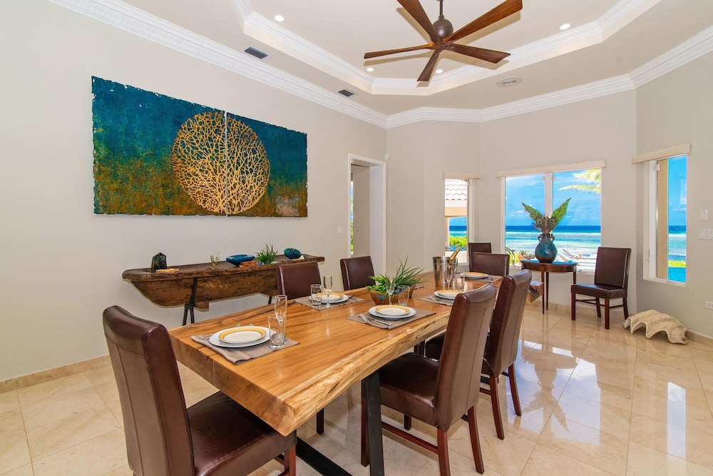 Blue Water Villa