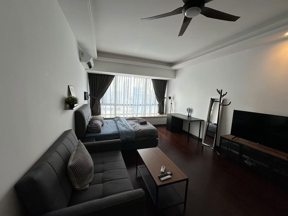 R&F TrexHomestay