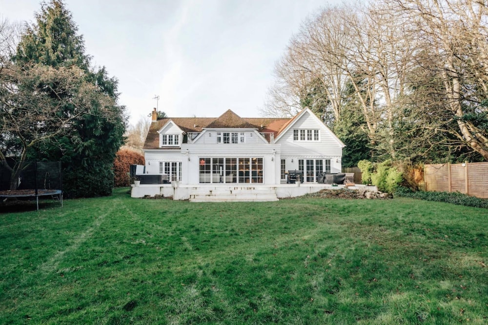Ferry House in Buckinghamshire