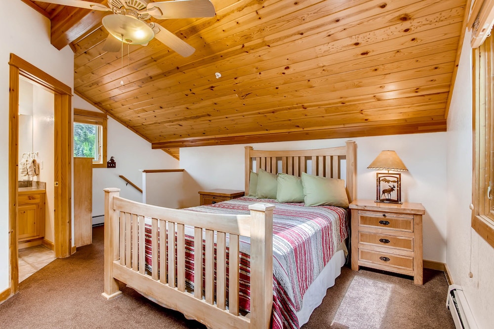 Estes Park Condos - Property Image 141