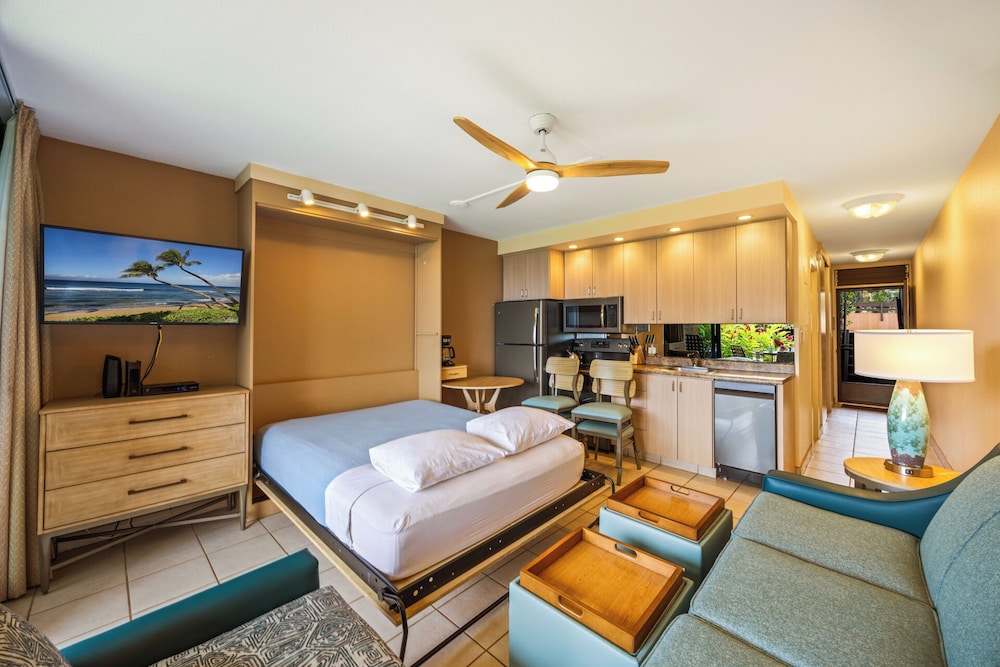 Kuleana Club - 707