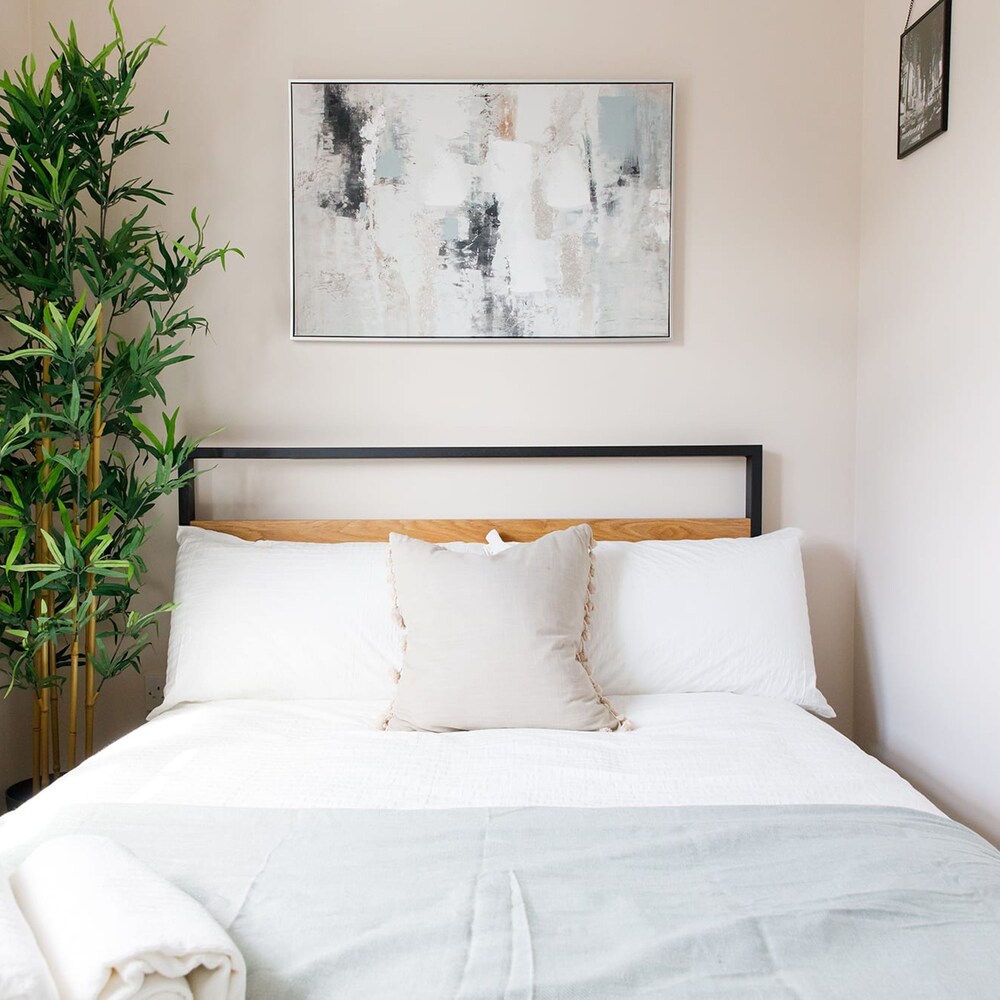 Modern Stylish Seaside Escape