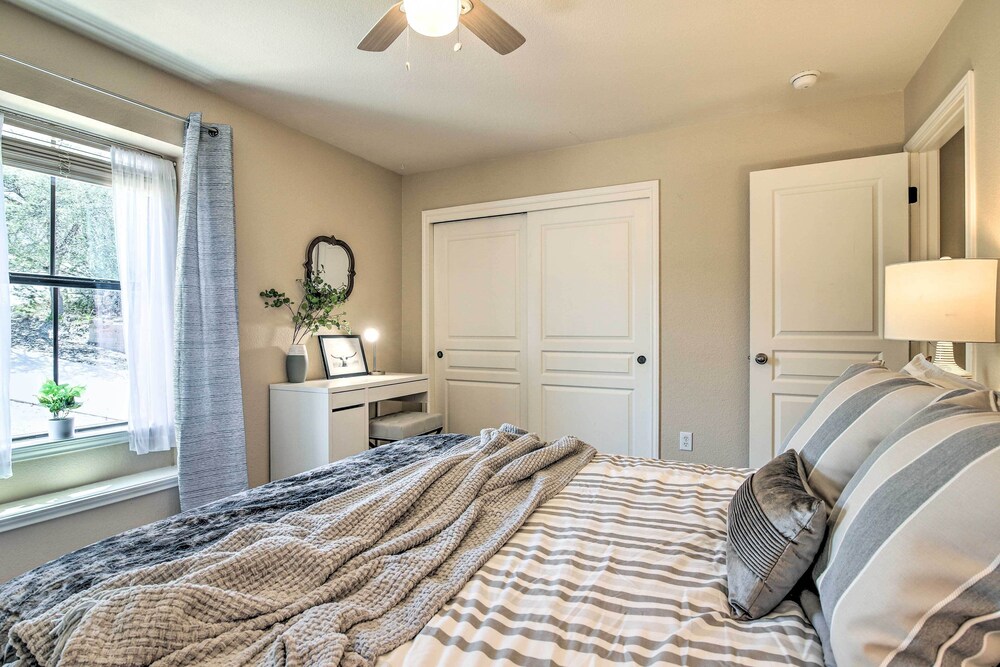 Updated Retreat With Game Room & Boat Ramp Access!
