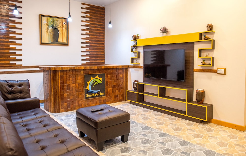 South Ari Inn