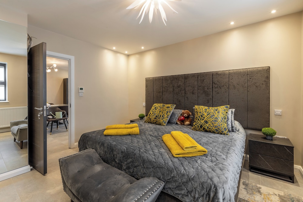 Remarkable 2-bed Apartment in London