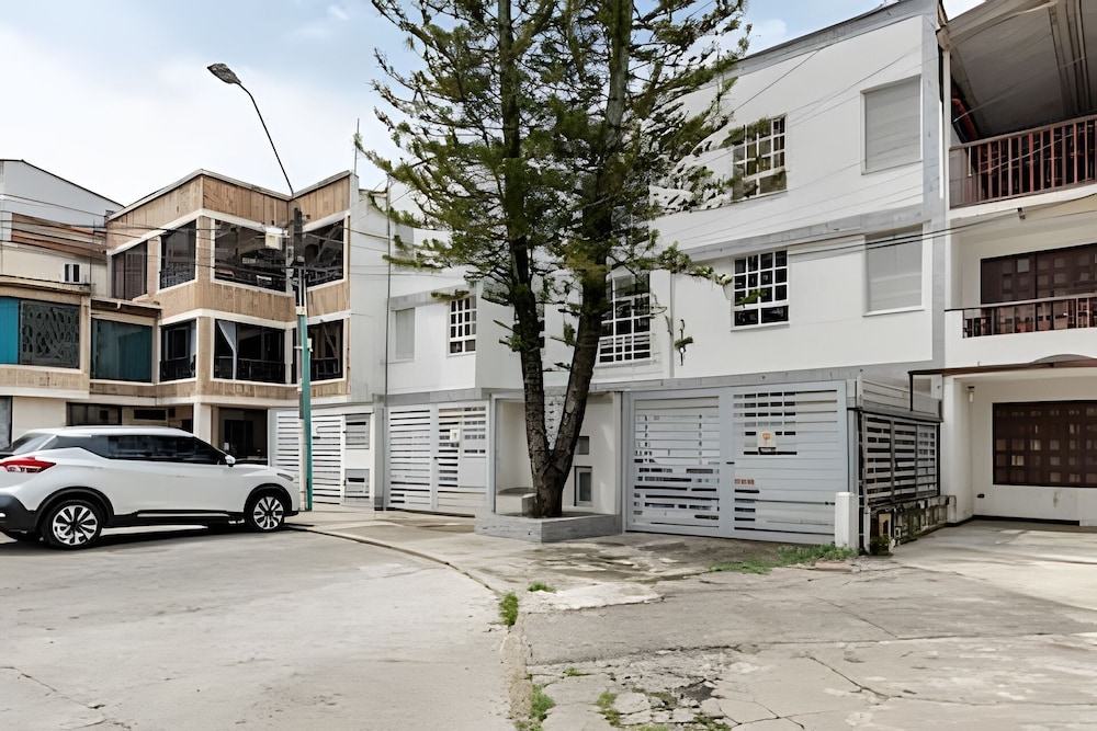 Apartaestudios San Fernando