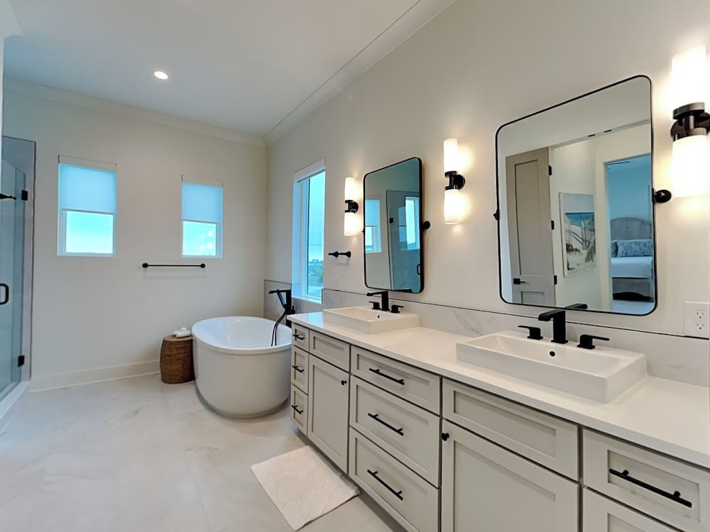 Viviana #10 by Southern Vacation Rentals