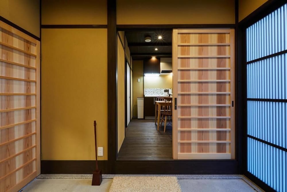 Miro Matsubara Takaseigawa Tei South