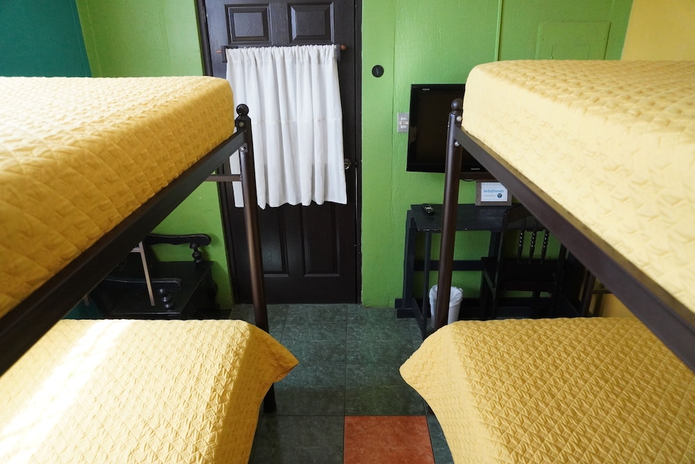 Hostal Guatefriend's - Hostel