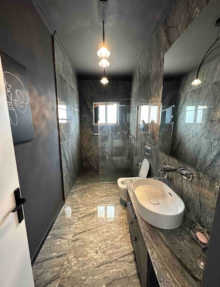 Saranda Exclusive Apartment 1