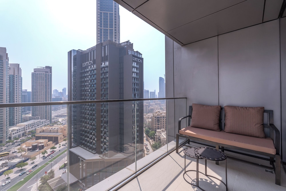 Direct Dubai Mall Access Downtown Boulev