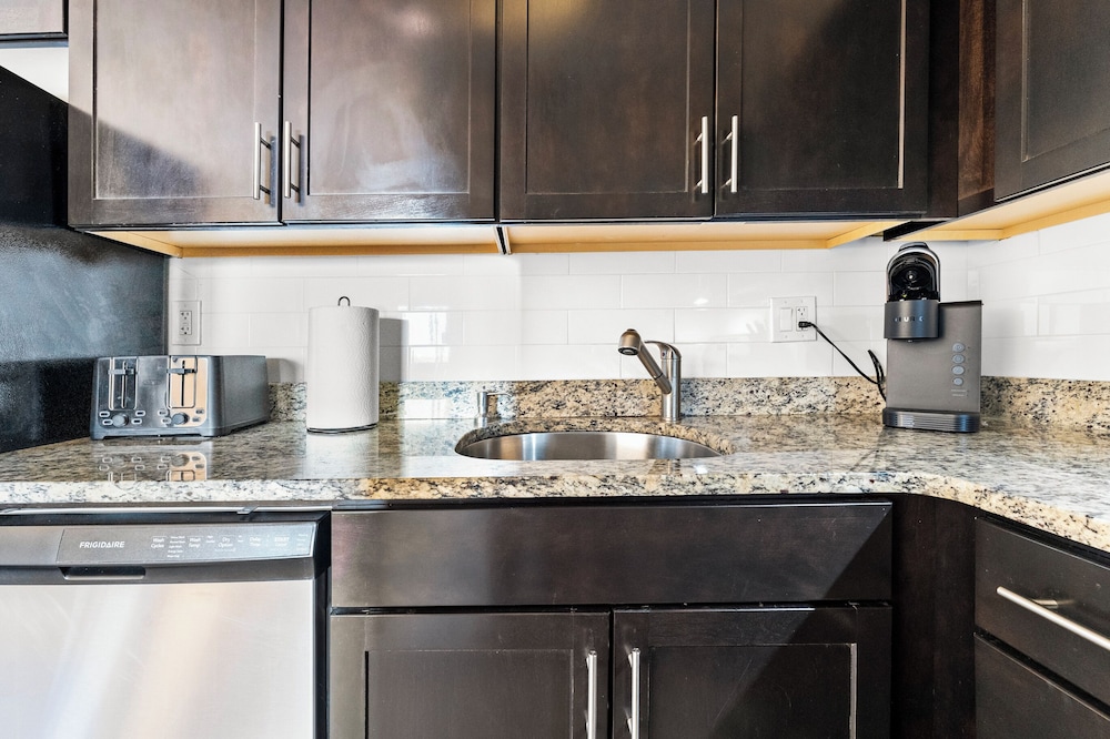 Furnished Apartment Near Longwood
