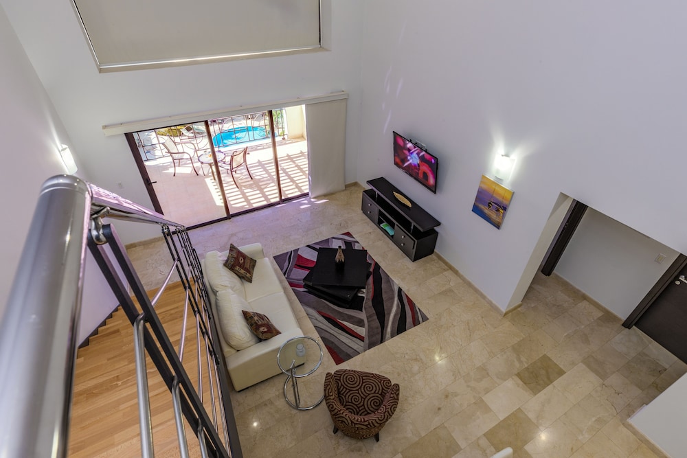 Palm Aruba Condos