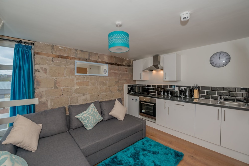 Kirkstall Bridge Apartments - 26