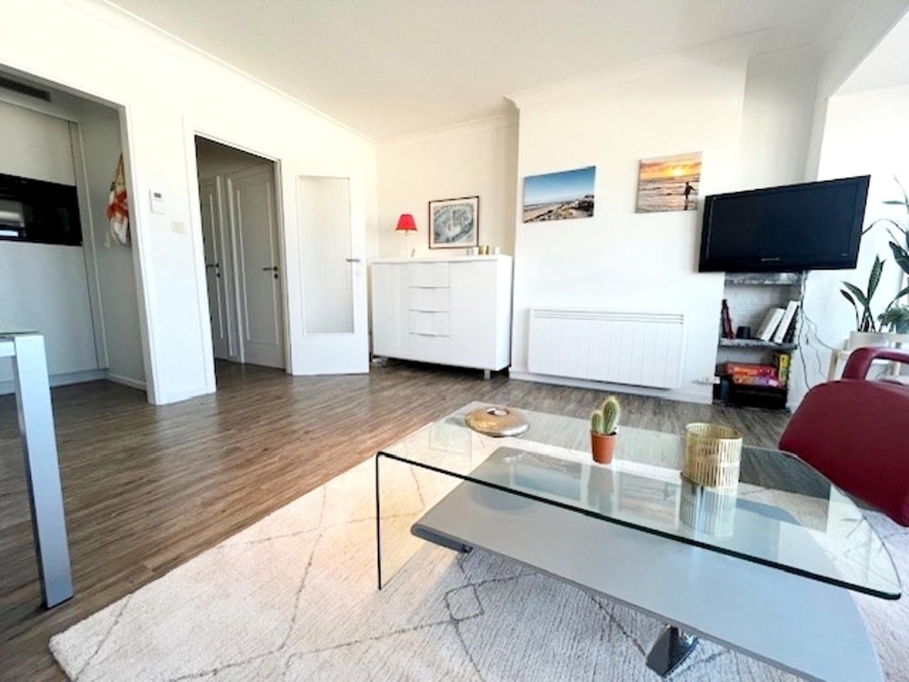 Apartment Wenduine With Stunning Sea View