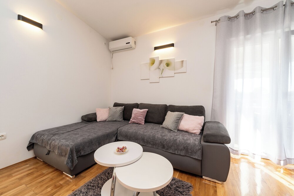 Apartments Grbic