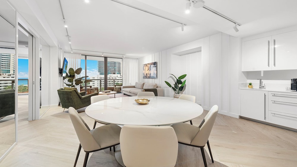Luxury Vacation Rentals in South Beach by LRMB