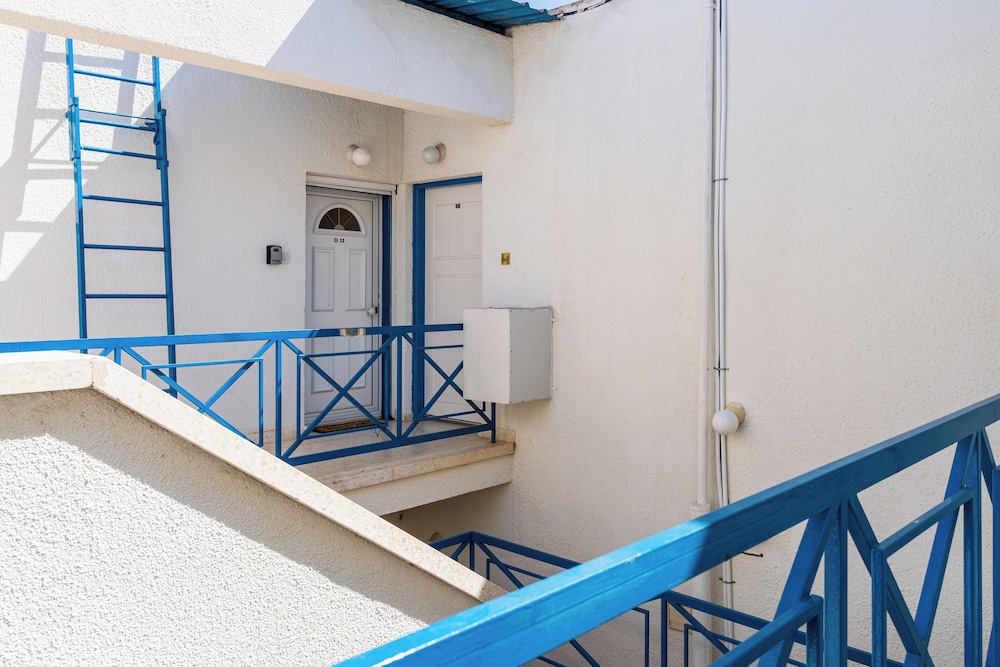 Seacret - 1-BR Apt With Pool in Pyla