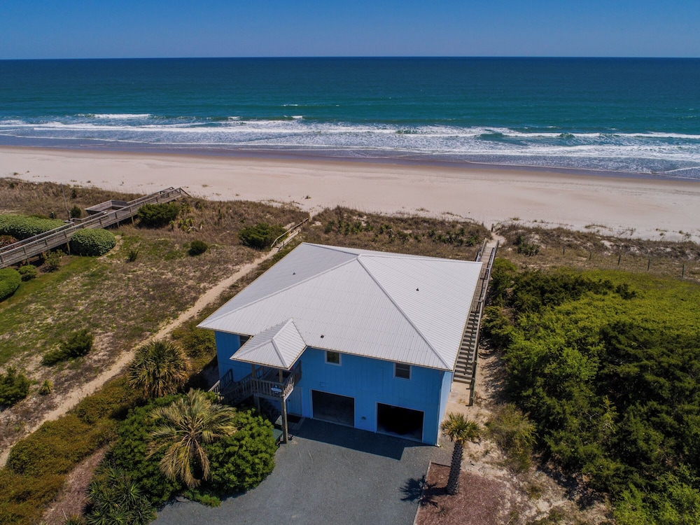 Polly's Place by Topsail Realty