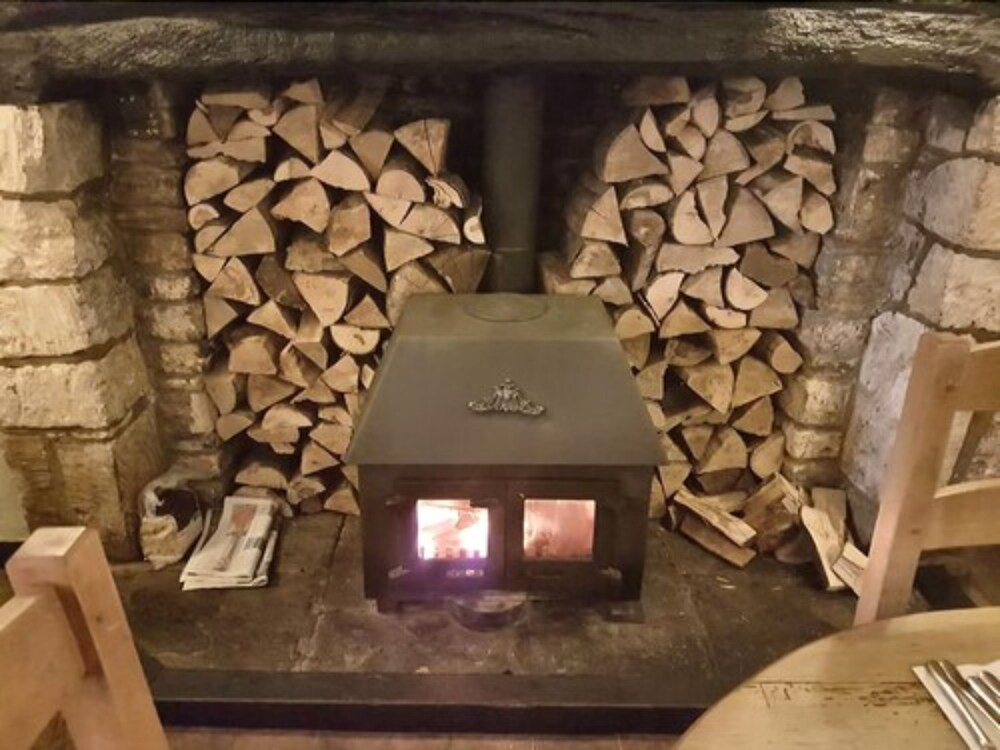Chippenham Vacations - Crown Inn - Property Image 11