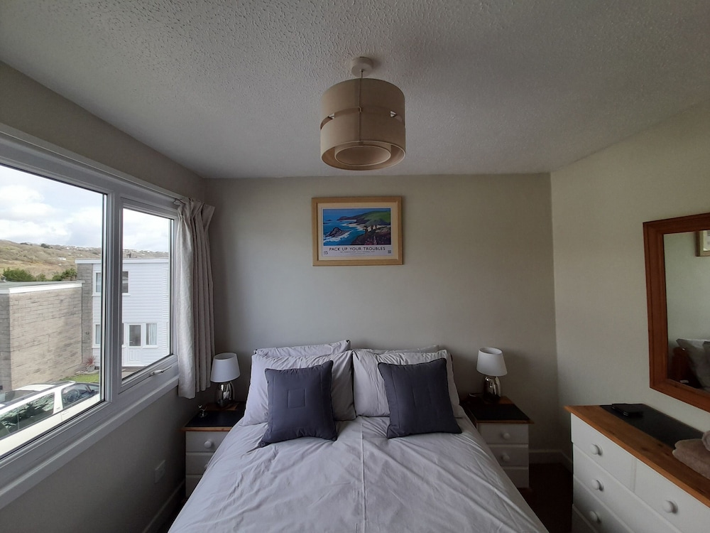 34 Freshwater Bay