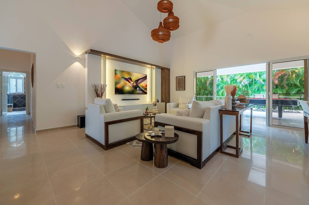 Villa Royale Luxury 4-bedroom Paradise In Sosua