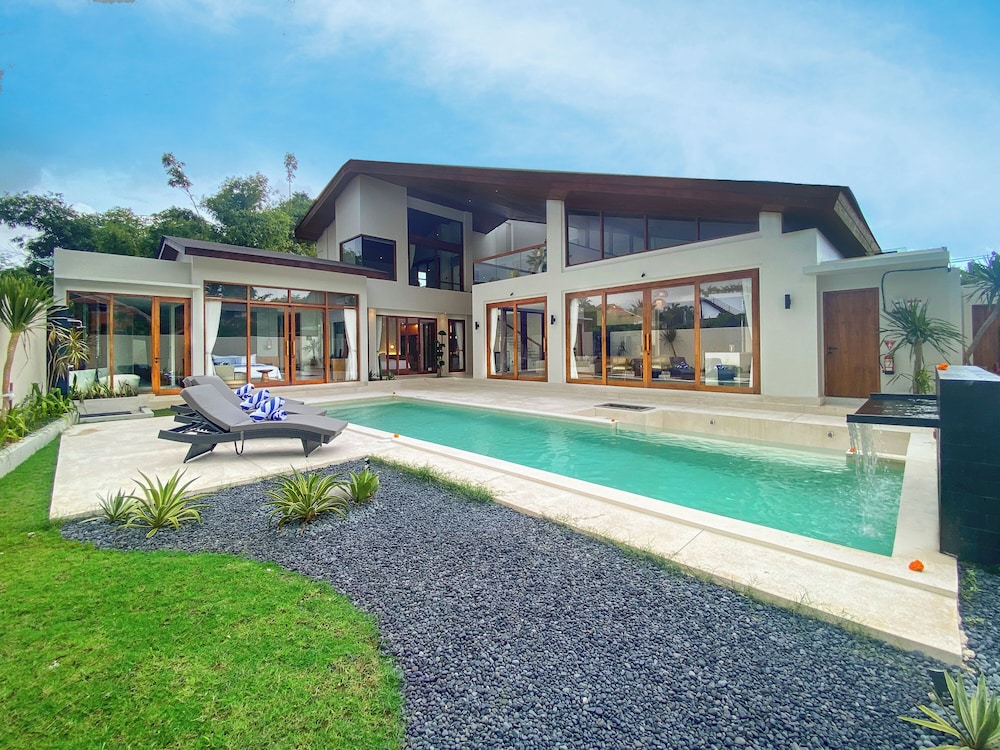The Aurum Canggu Villas by Nagisa Bali