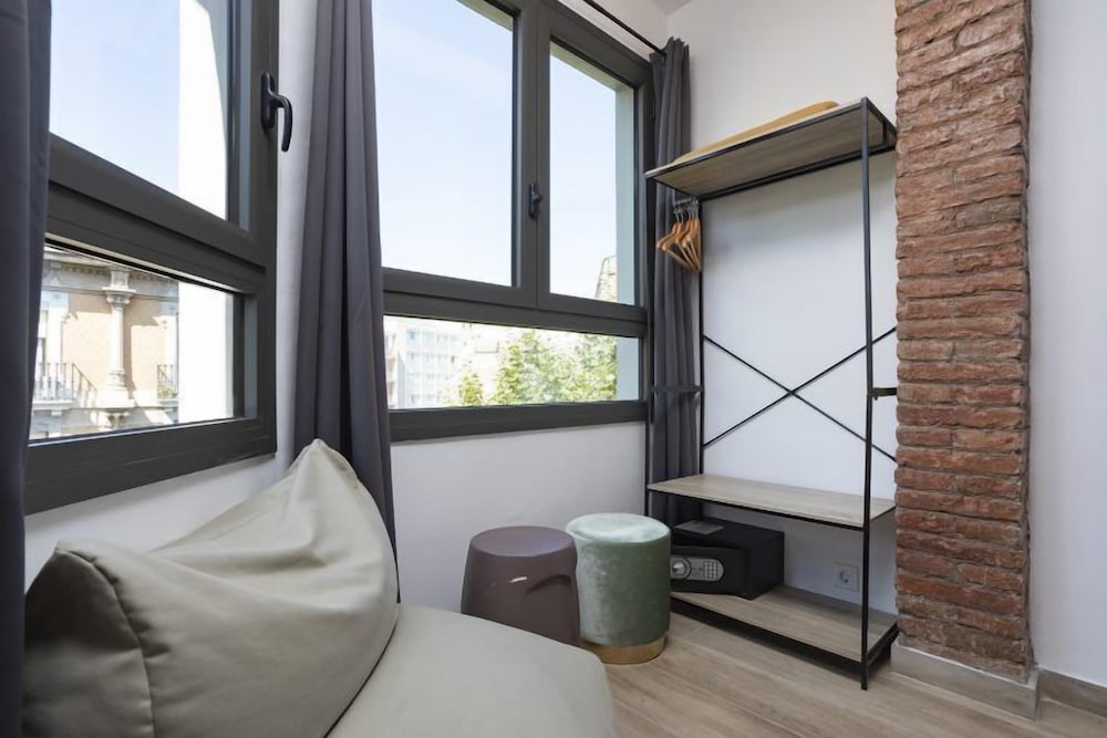 Hostal Bedmates