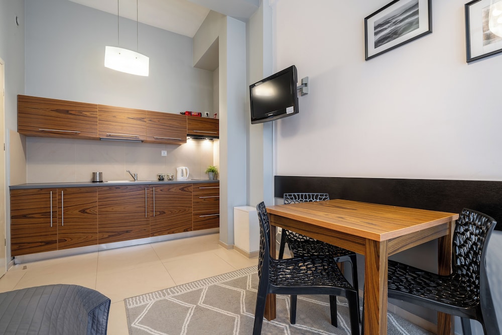 RentPlanet - Apartamenty Brzozowa