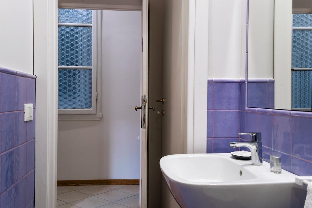 Live Florence Guesthouse