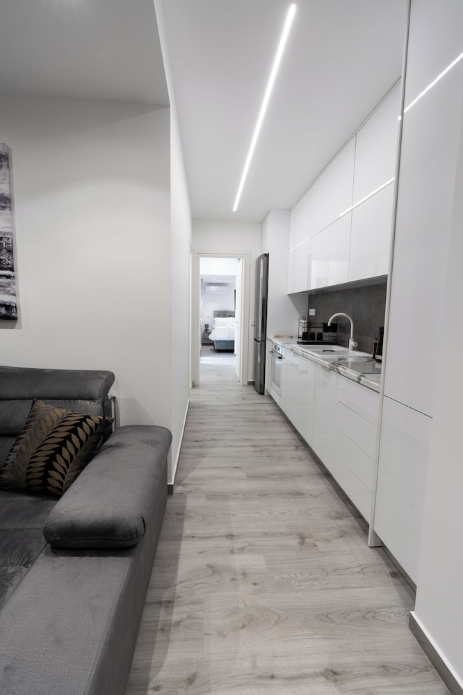 Charming 2 Bedroom House in Iraklio, Greece