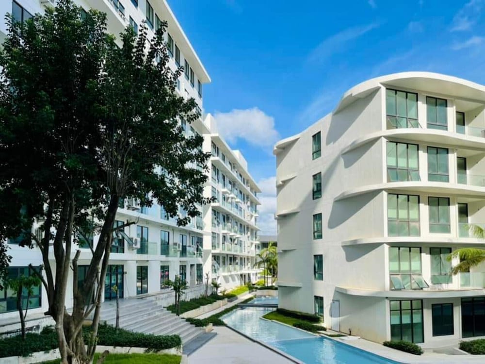 SeaView Stay Walk to Waterpark Town C137