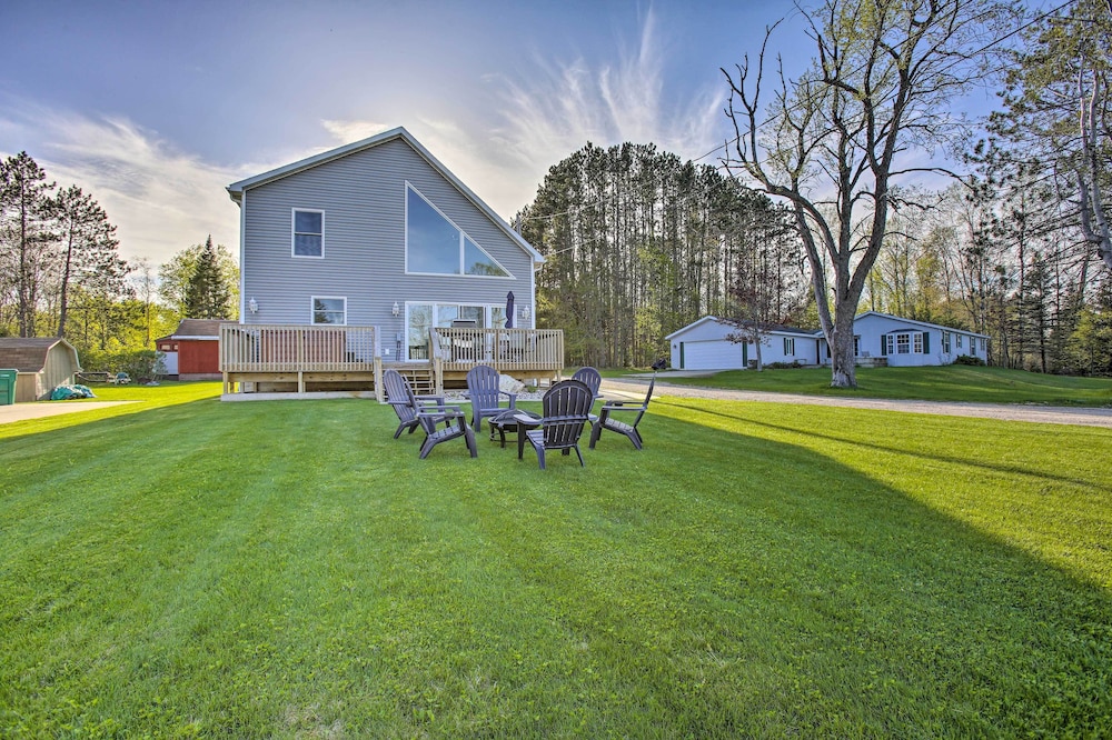 Cadillac Vacations - Cadillac Home w/ Hot Tub  Lake Mitchell Views! - Property Image 1