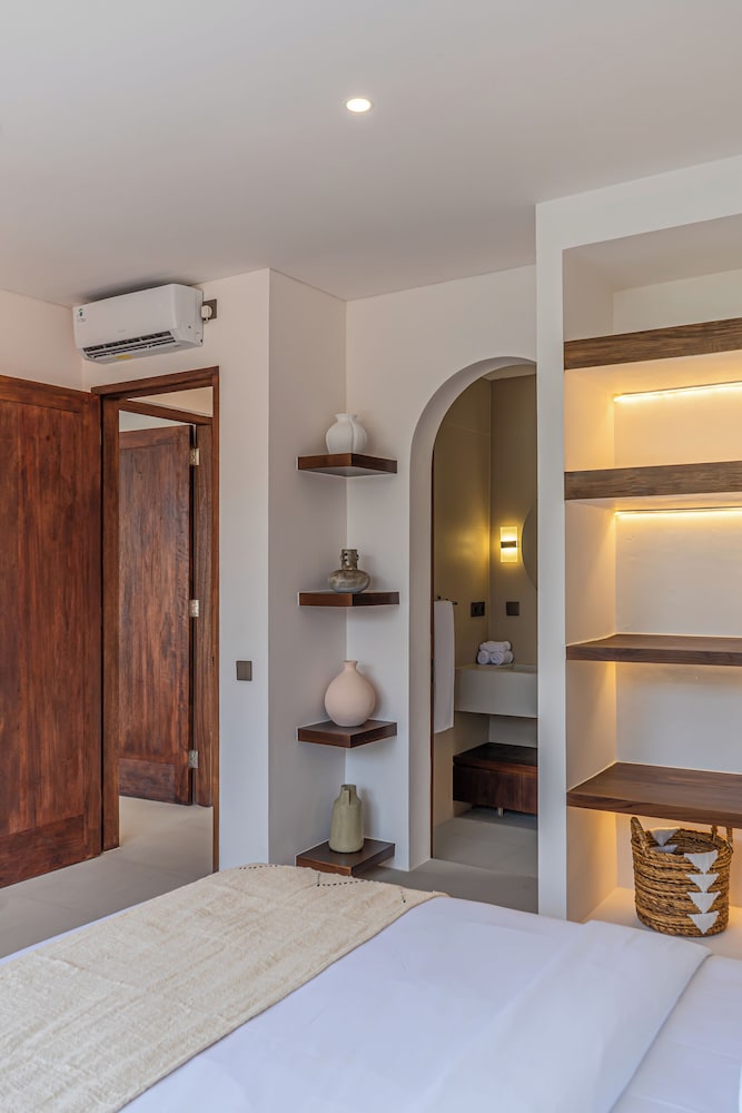 Nova Oasis 4