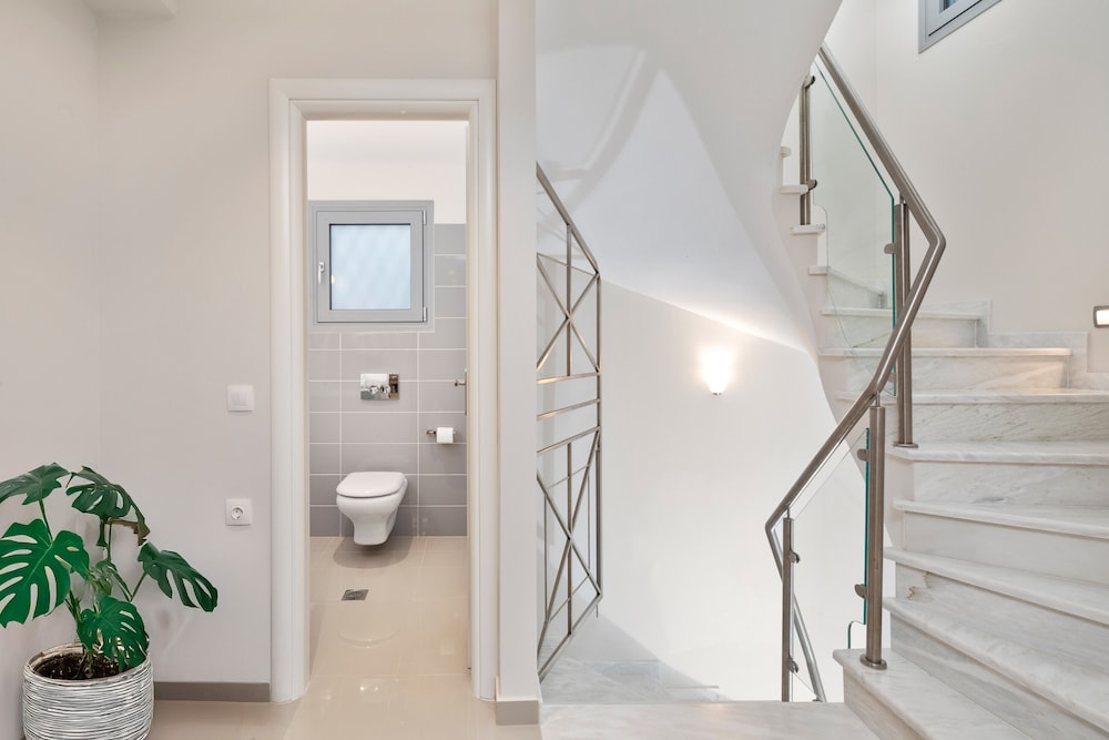 MCN Villas by Whitedreamvillas