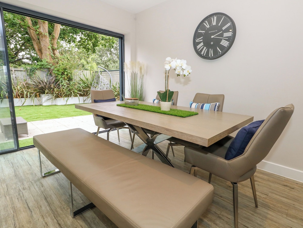 66A Danecourt Road