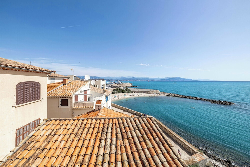 Sublime Appt - 2bd/4p - Terrace sea View - Antibes